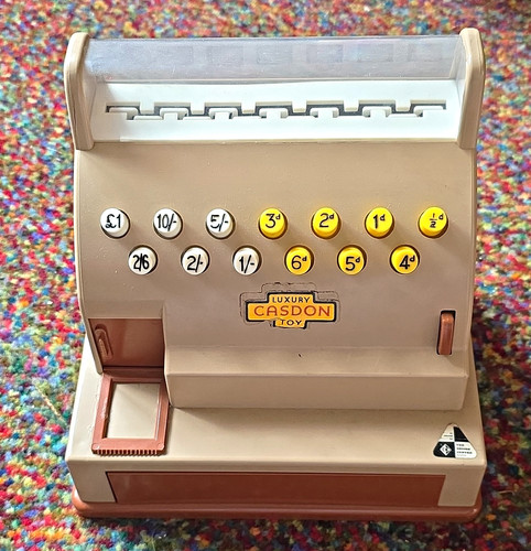 Casdon luxury toy - luxury, cash