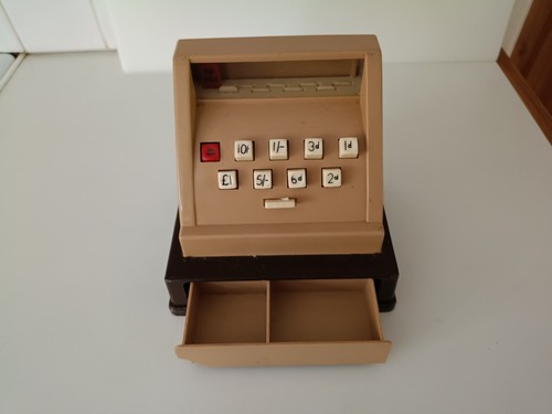 Vintage tudor rose toy till - tudor,